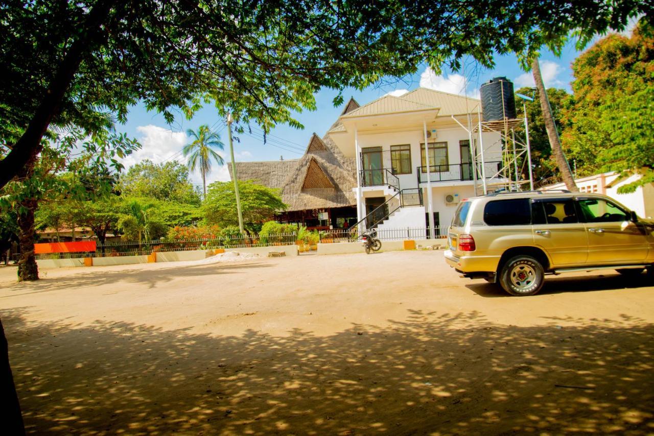 Flamingo Hotel Kinyerezi Dar es Salaam Exterior foto